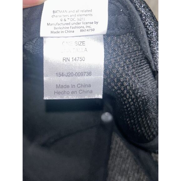 Batman Truckers Hat Cap Black Camo Chrome Bat Symbol Snapback Adjustable OSFM - Picture 9 of 9